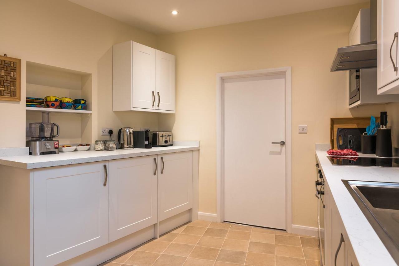 Luxury 3 Bed Flat In The Centre Of Woodstock Apartment Екстериор снимка